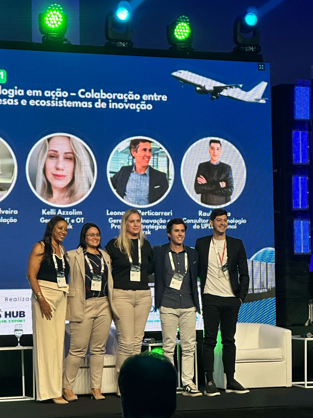 Painel sobre colaboração entre empresas e ecossistemas de inovação